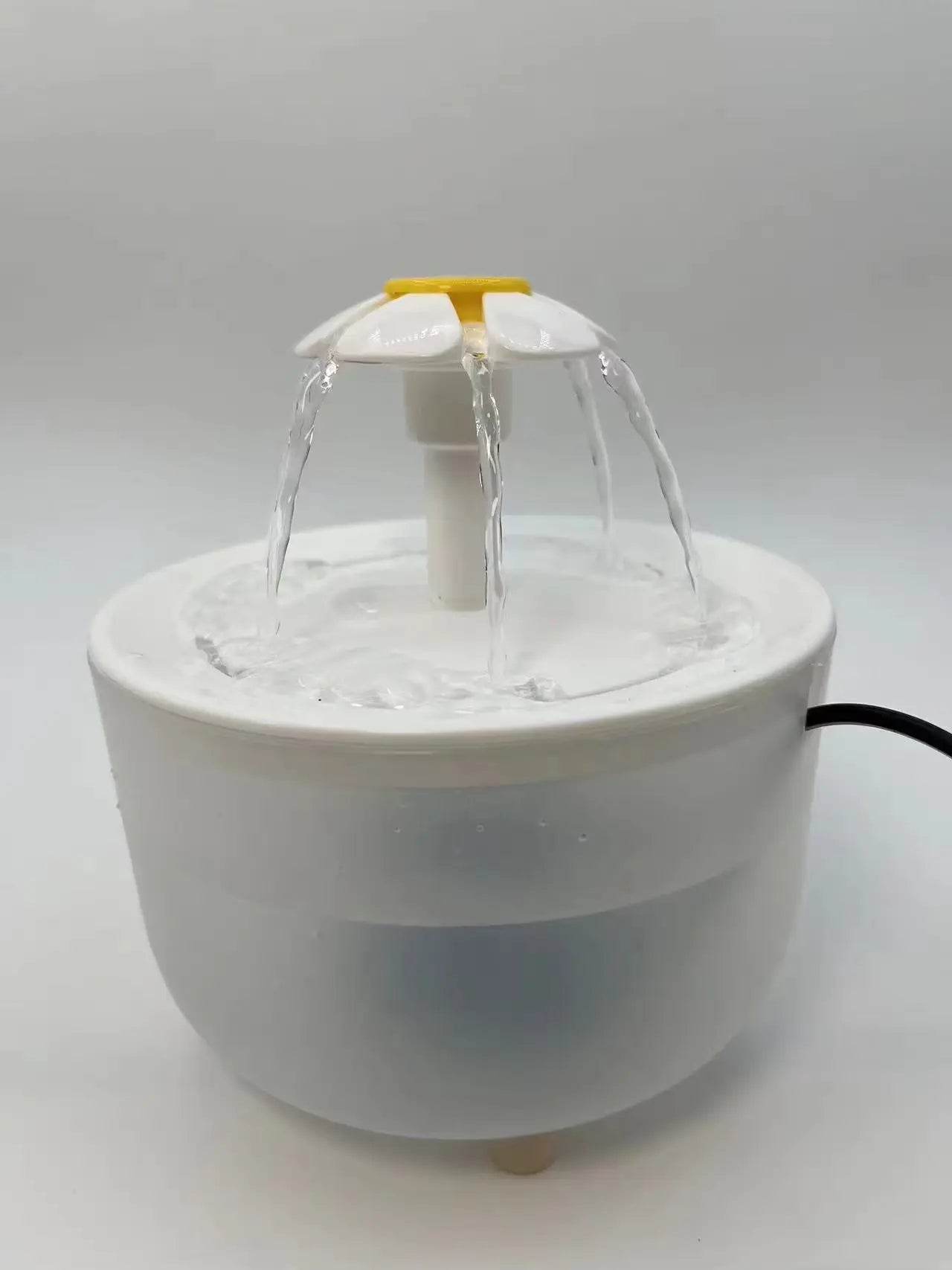 USB Electric Automatic Pet Water Fountain, 1200ml Recirculating Filtered Water Bowl for Cats, Silent Water Dispenser VeloxCorner